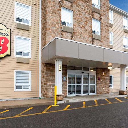 Super 8 By Wyndham Québec Eksteriør billede