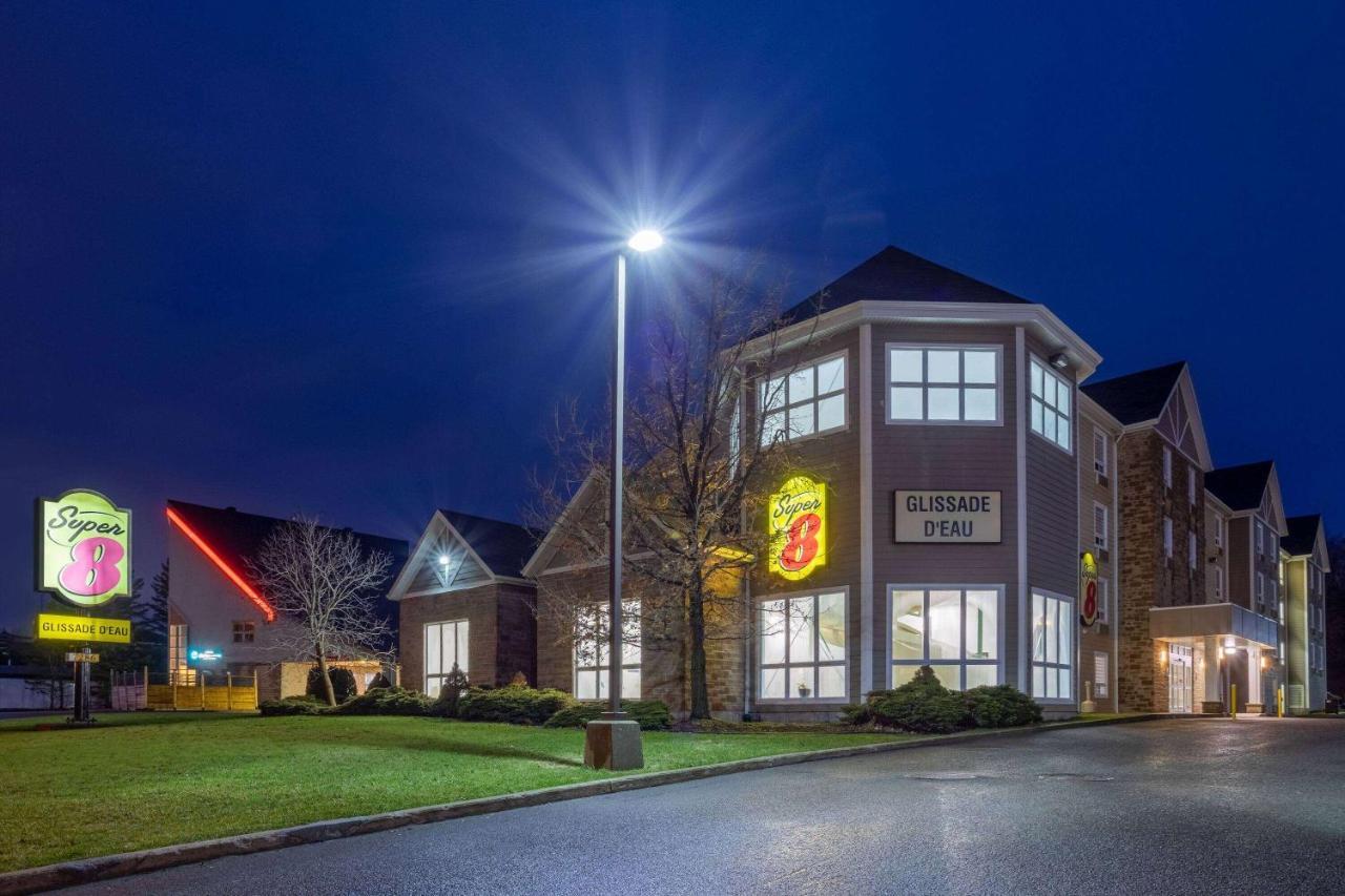 Super 8 By Wyndham Québec Eksteriør billede