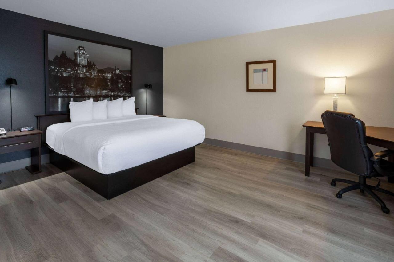 Super 8 By Wyndham Québec Eksteriør billede