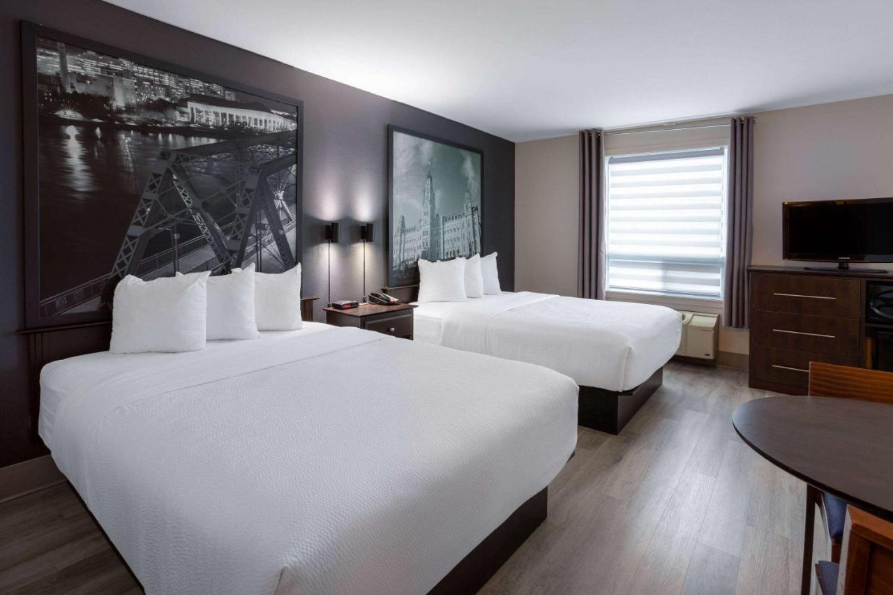Super 8 By Wyndham Québec Eksteriør billede